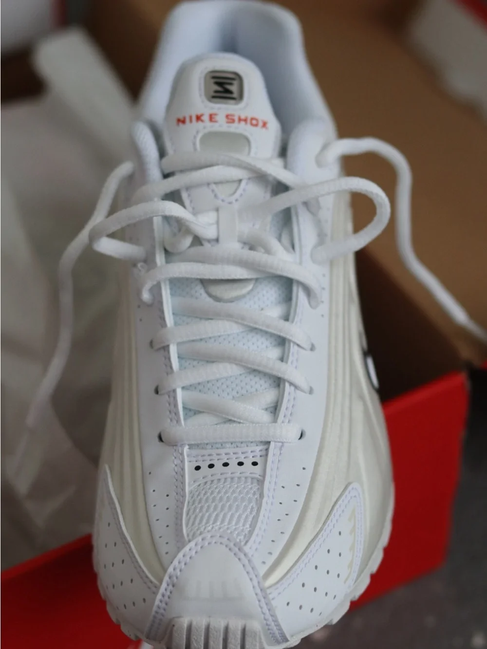 Nike shox white